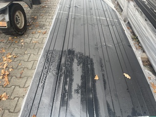 Ca. 100x Zweeds Rabat zwart gecoat, 16x195mm, lengte 540cm